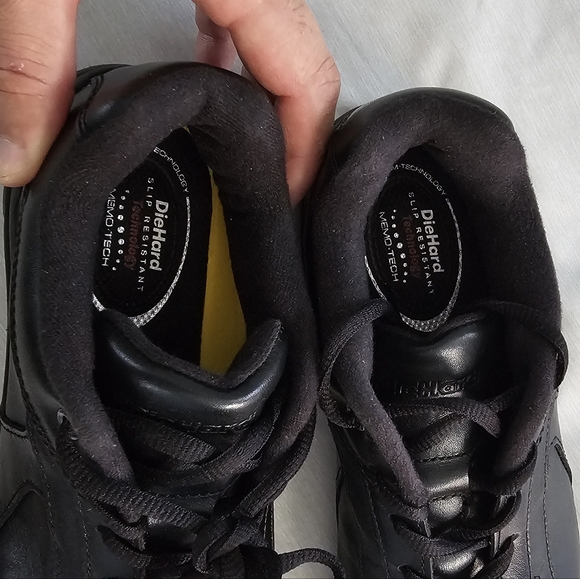 Work shoes - Picture 5 of 5